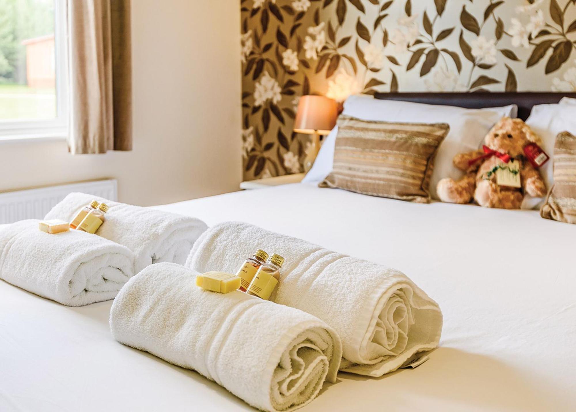 Beaconsfield Park Hotel Шрусбъри Стая снимка